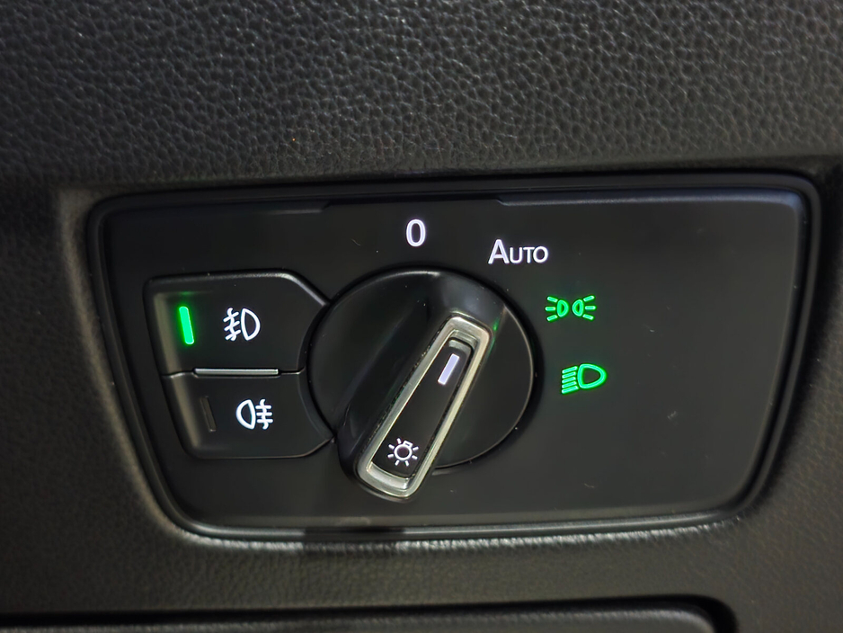 2016 Volkswagen Passat 2.0 TDI 150HP Highline BE €10,950