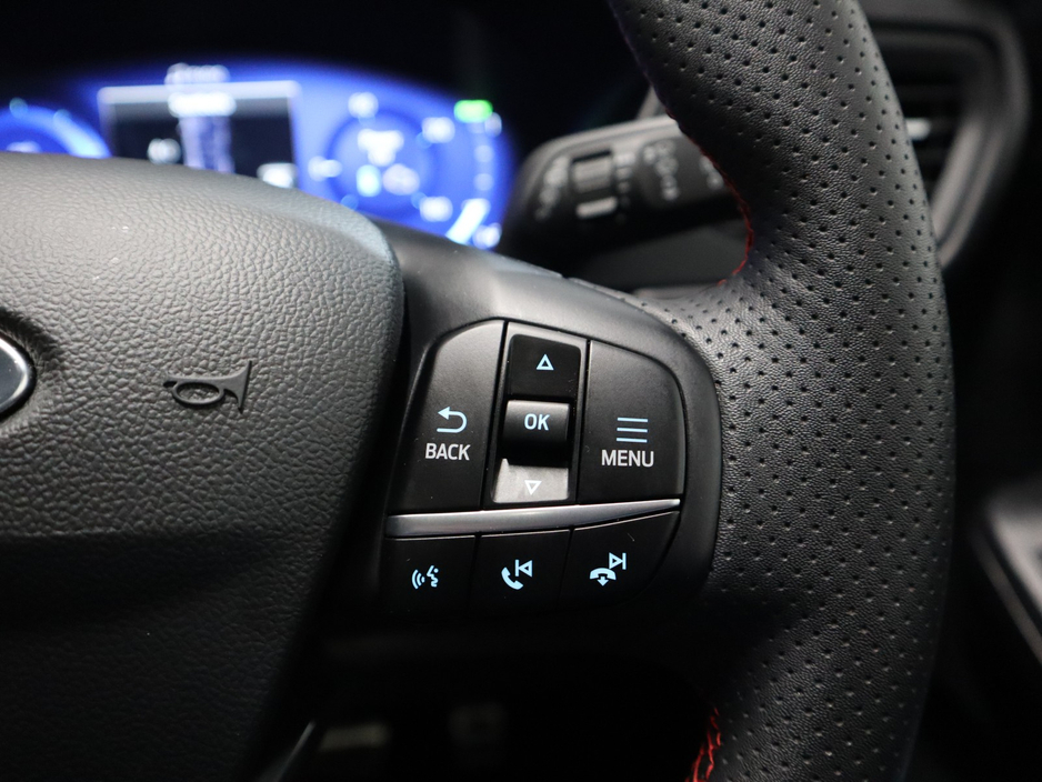 2023 Ford Kuga - image 16