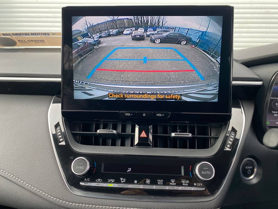 2023 Toyota Corolla - image 7