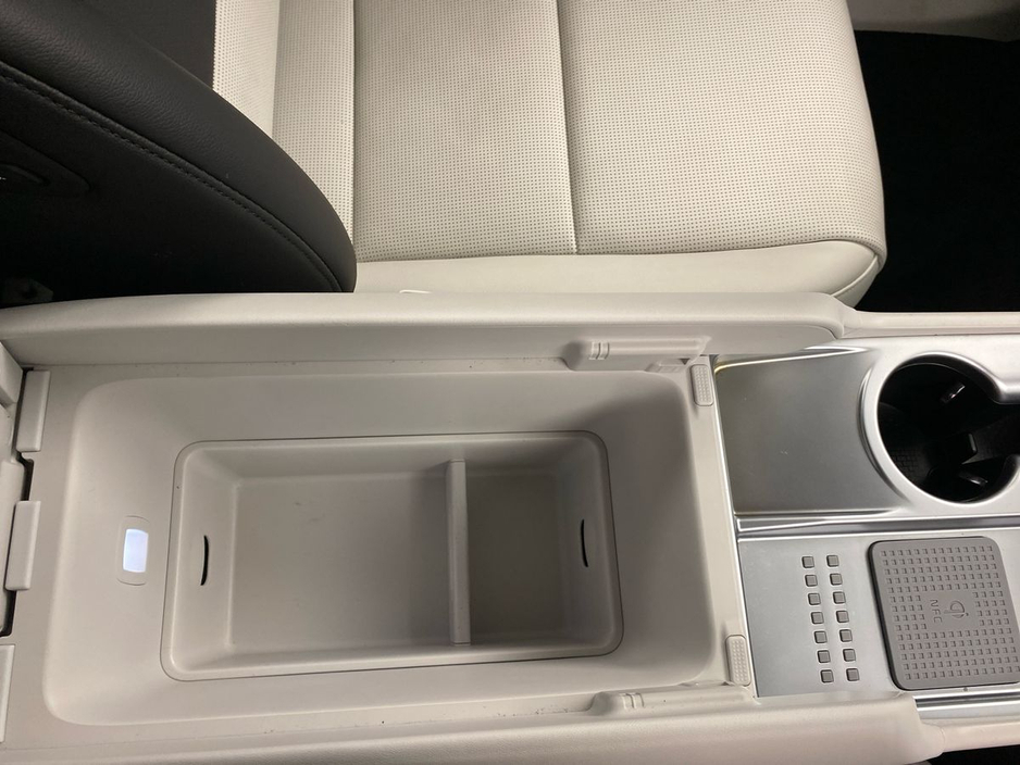 2025 Hyundai Ioniq 9 RWD standard (Long Range) Platinum €72,995