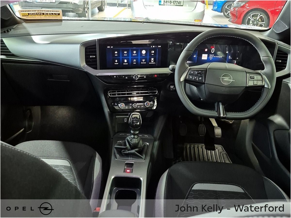 2026 Opel Mokka Elegance 1.2 136ps €35,869