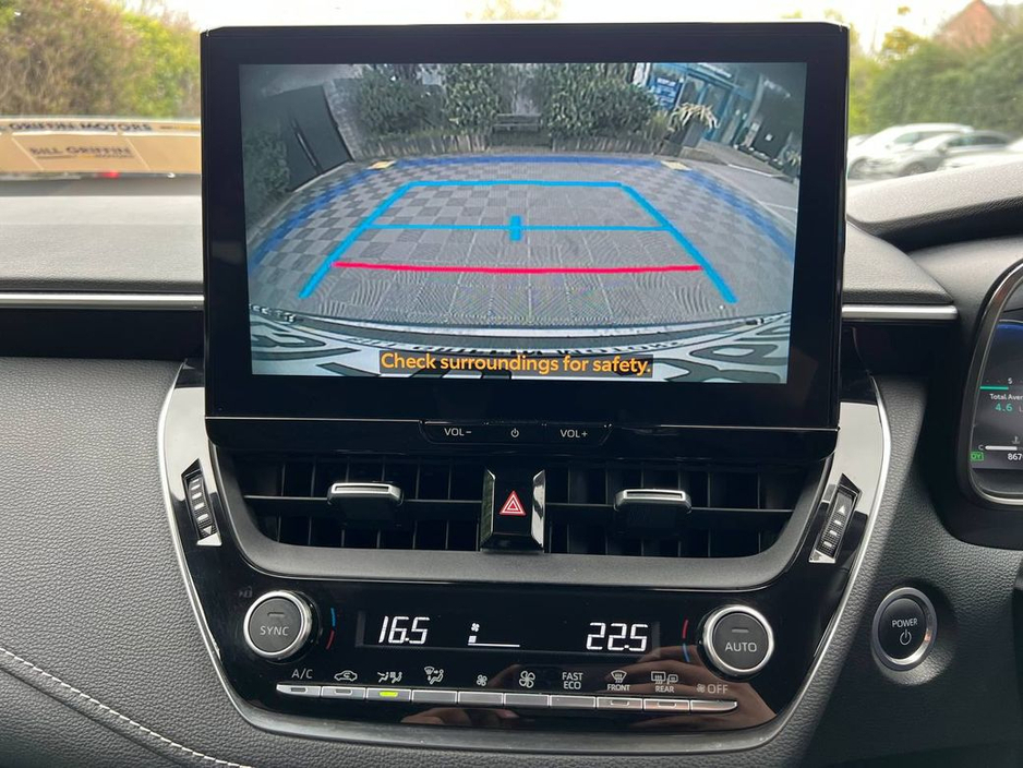 2023 Toyota Corolla - image 7