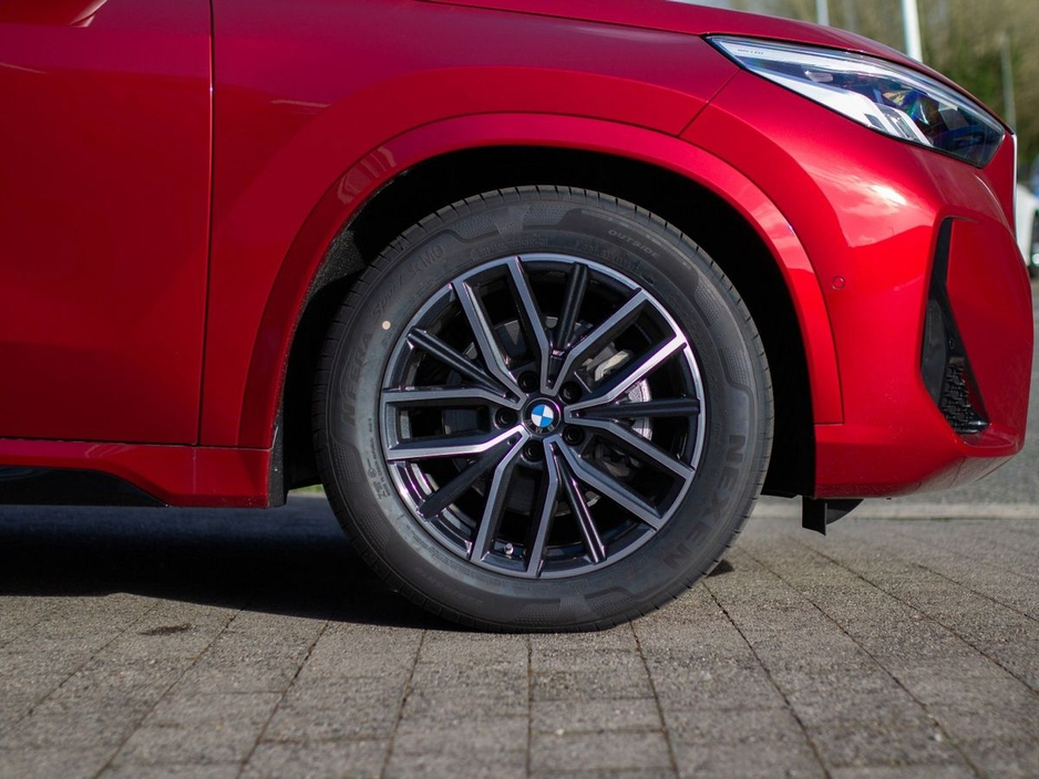 2026 BMW X1 - image 4