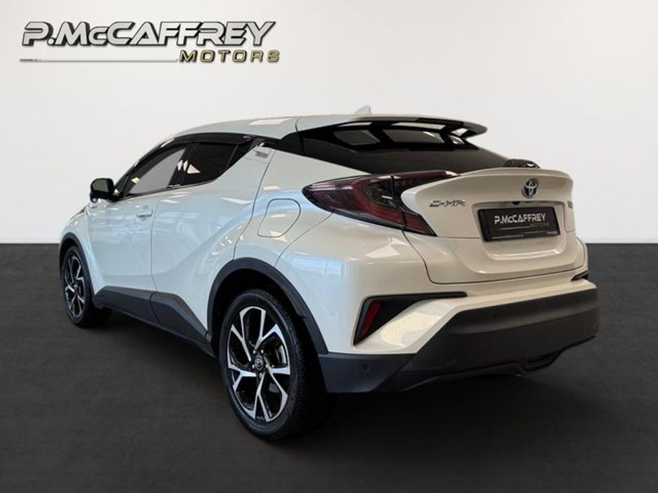 2017 Toyota C-HR - image 7