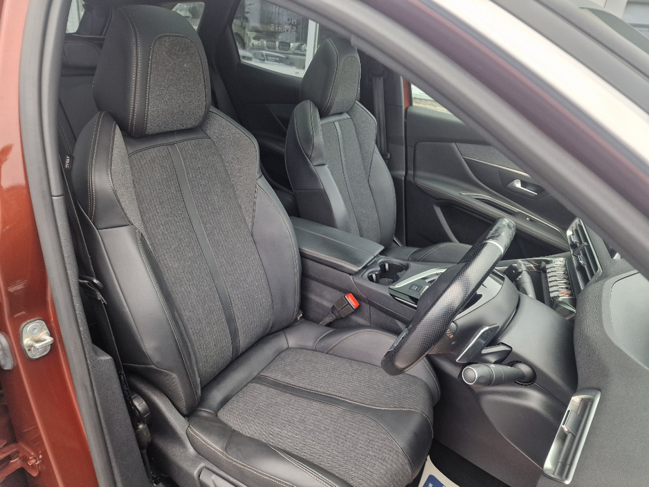 2019 Peugeot 3008 - image 17