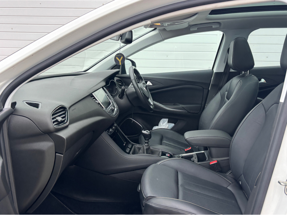 2021 Opel Grandland X - image 16