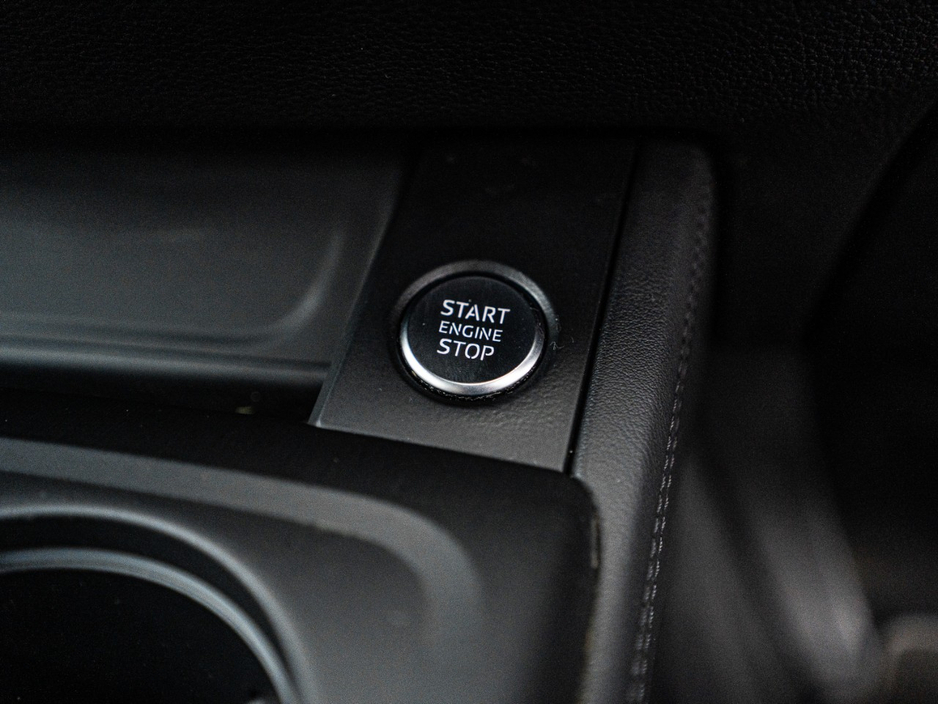 2016 Audi A4 - image 29