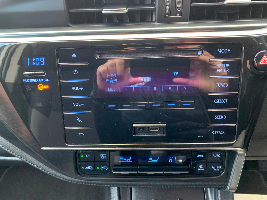 2019 Toyota Auris 1.4 D4D TERRA CAR VAN // PRICE EXCL. VAT // LOW MILEAGE // GREAT CONDITION // 04/26 CVRT // €6,906