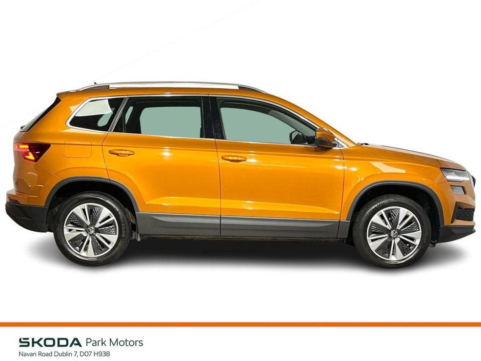 2023 Skoda Karoq Ambition 1.0TSI 110BHP - Parking Sensors - Climate Control - Cruise Control - Auto Lights/Wipers - Apple CarPlay/Android Auto €29,950