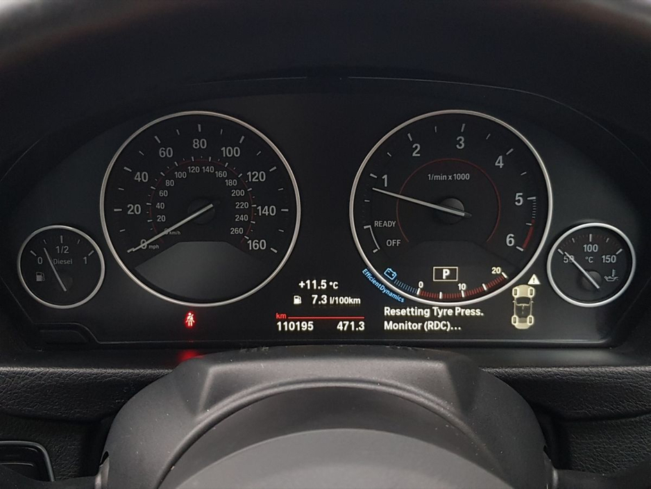 2017 BMW 4 Series - image 9