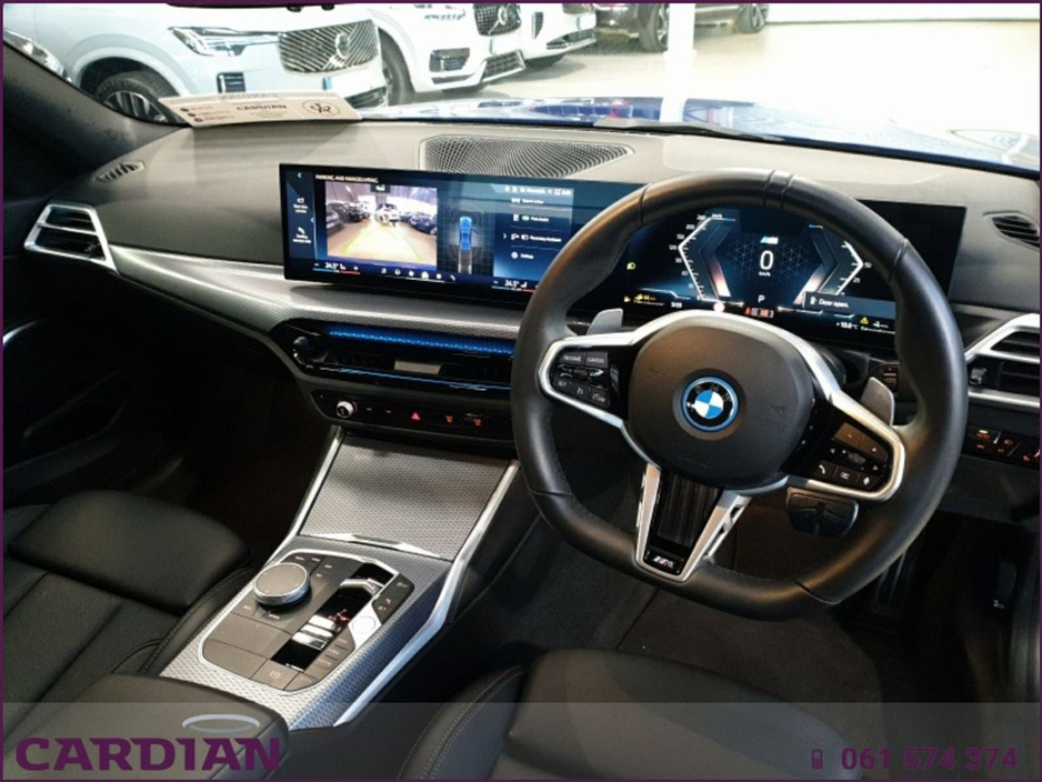 2025 BMW 3 Series - image 11