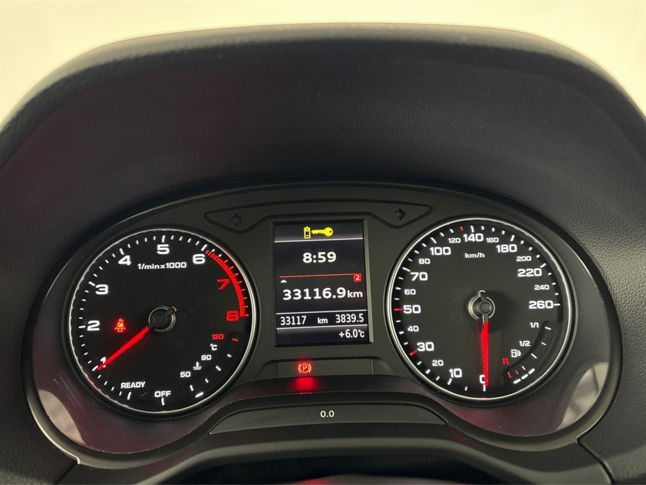 2020 Audi Q2 30 TFSI 116HP SE NEW NCT**MULTIFUNCTIONAL STEERING WHEEL**SEMI DIGITAL DASH**PARKING SENSORS**APPLE CARPLAY**DIGITAL MEDIA DISPLAY**AIR CONDITIONING**BLACK LEATHER INTERIOR** €21,995