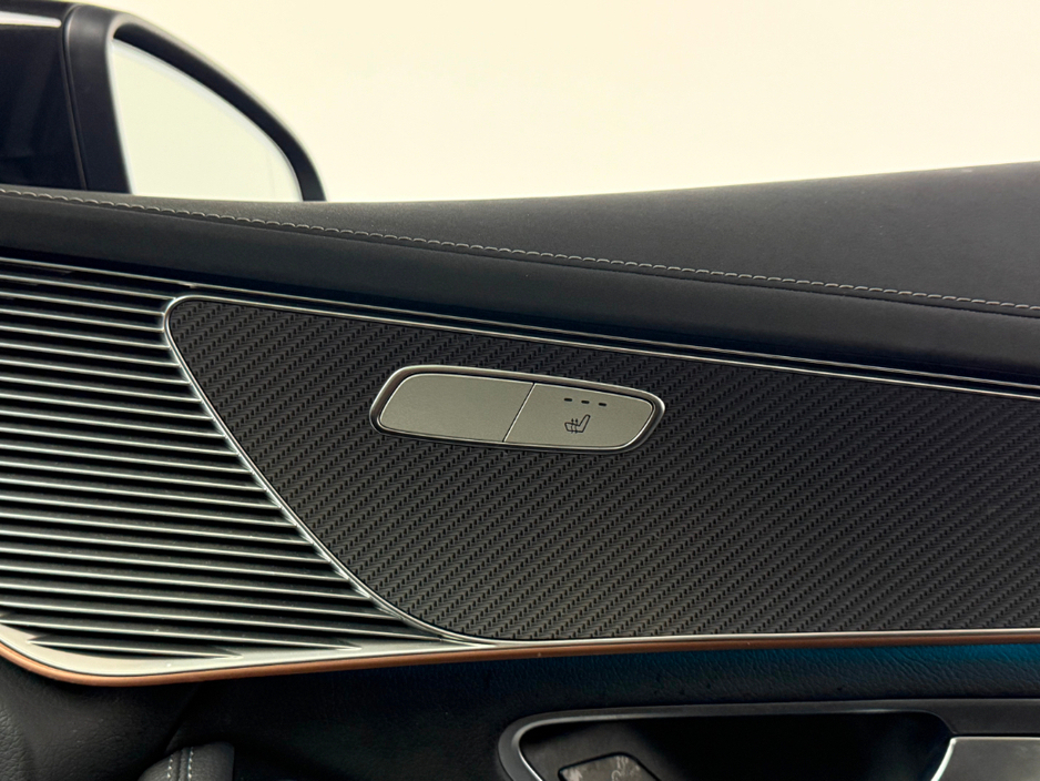 2023 Mercedes-Benz EQC - image 17