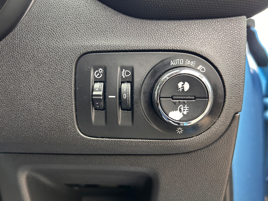 2018 Opel Crossland X - image 14