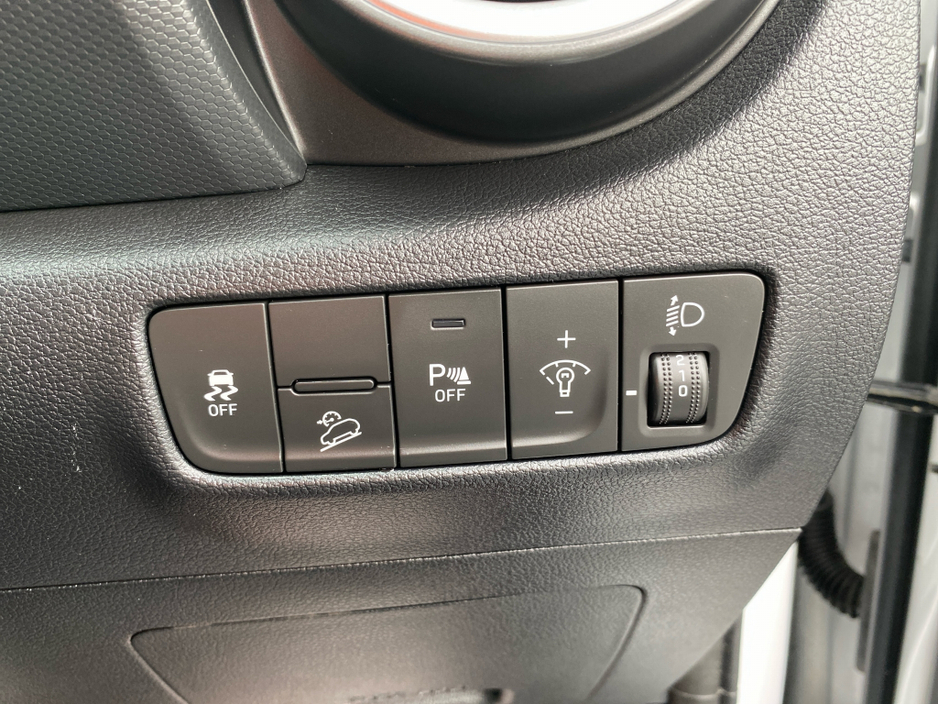 2023 Hyundai Kona - image 16