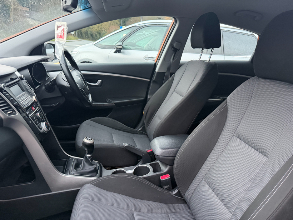 2016 Hyundai i30 - image 9