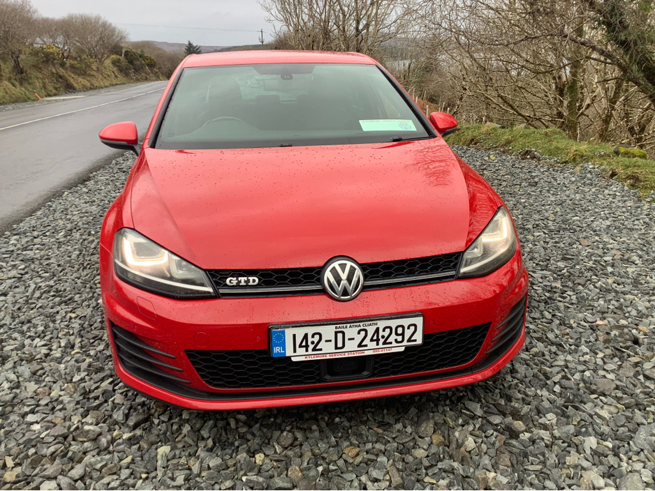 2014 Volkswagen Golf - image 21