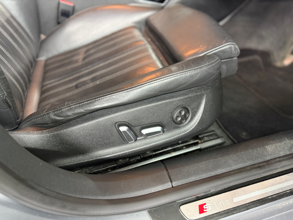 2015 Audi A7 - image 37