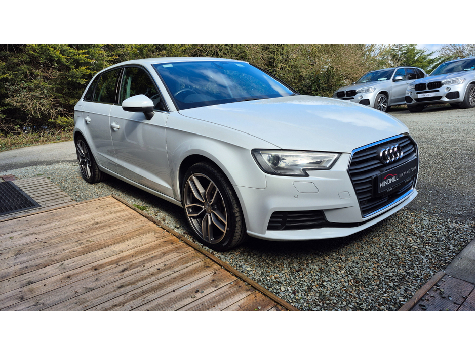 2017 Audi A3 - image 2