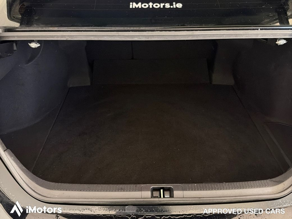 2020 Toyota Camry HYBRID AUTOMATIC €24,800