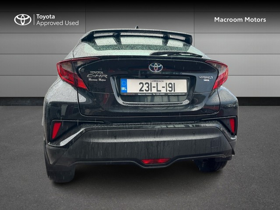2023 Toyota C-HR  €28,500