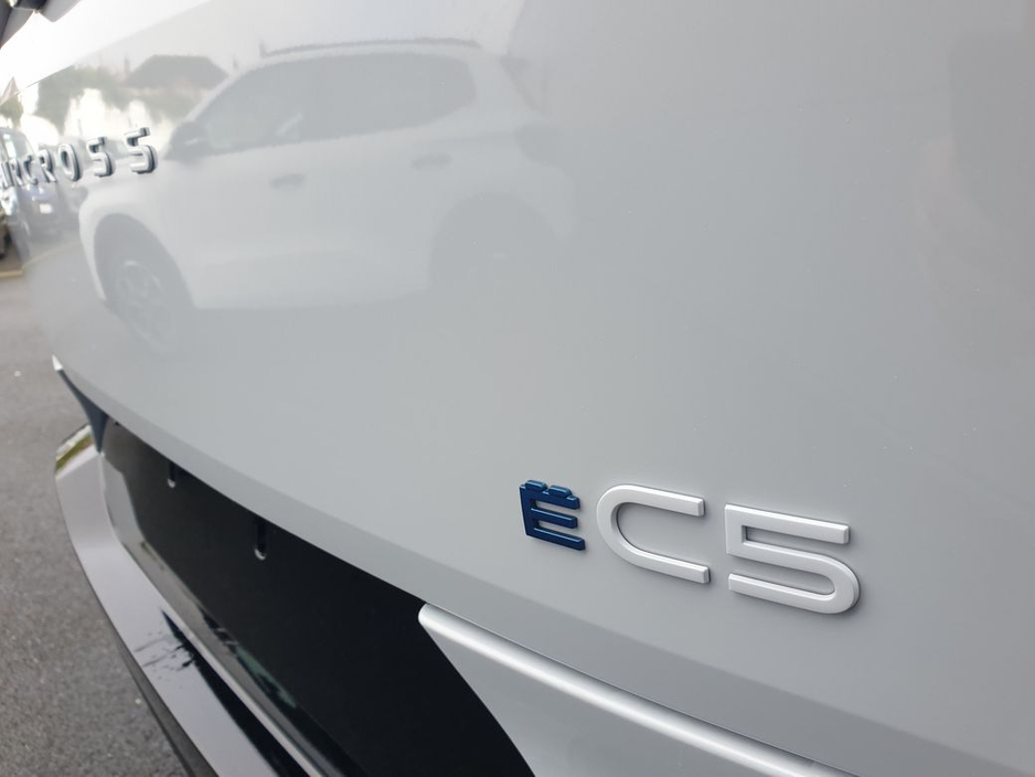 2026 Citroen C5 Aircross New e-C5 Aircross "Max" 520Km range €49,440