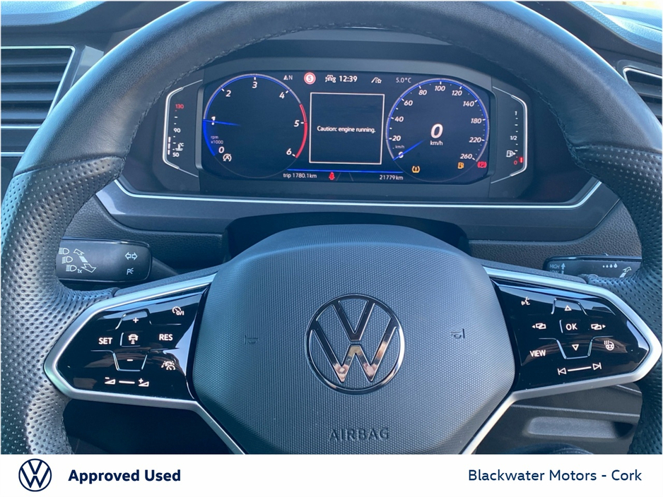 2024 Volkswagen Tiguan - image 15