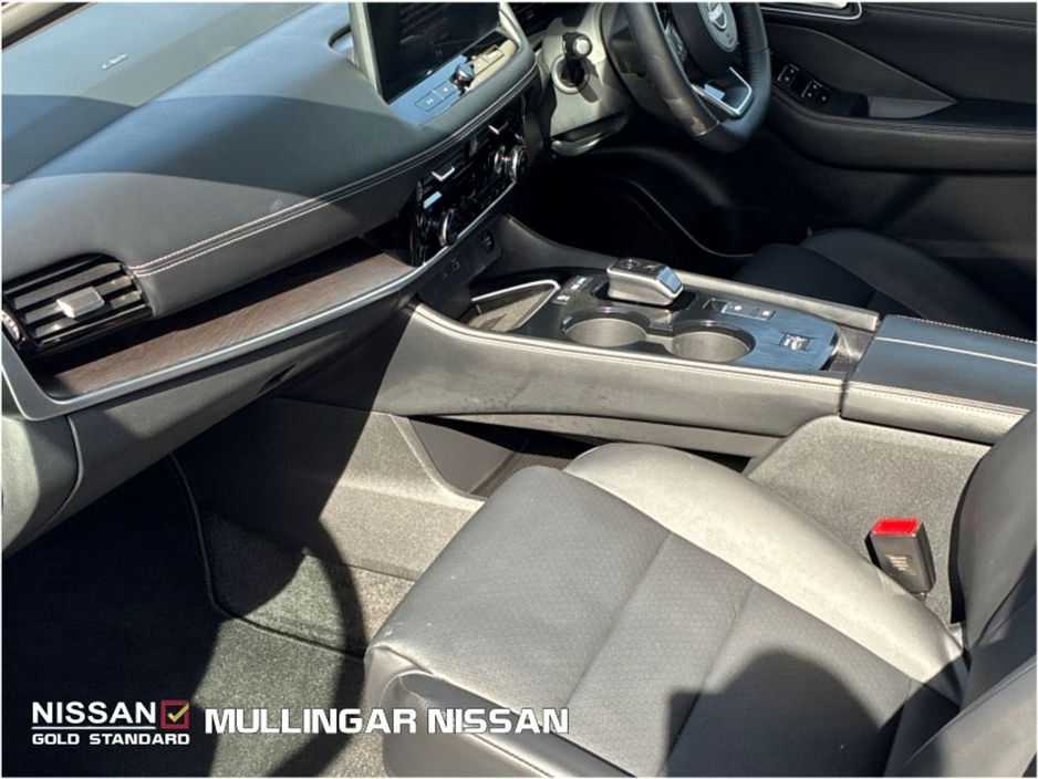 2025 Nissan X-Trail - image 4