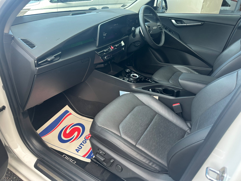 2023 Kia Niro 1.6 GDI PHEV K4 Auto €29,950