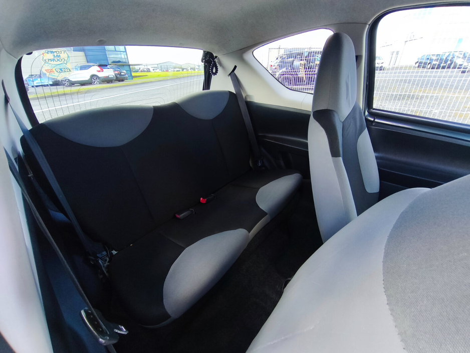 2013 Citroen C1 - image 11