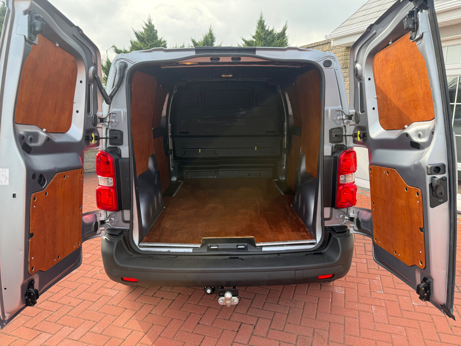 2021 Peugeot Expert - image 21