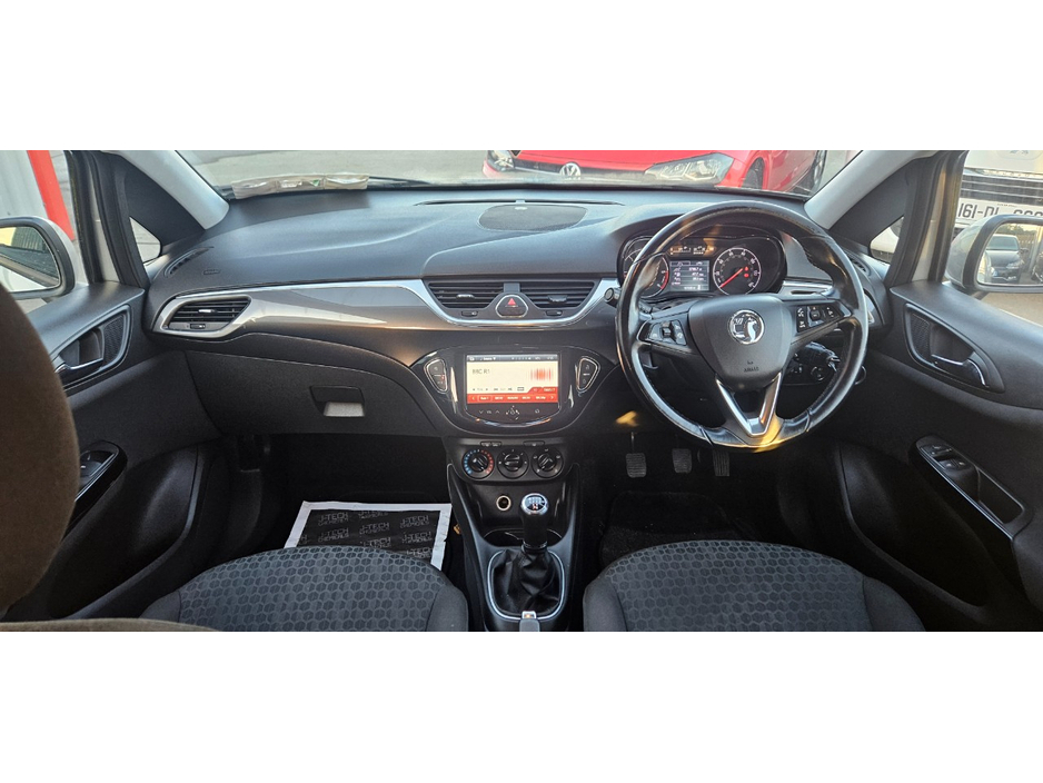 2015 Vauxhall Corsa - image 21