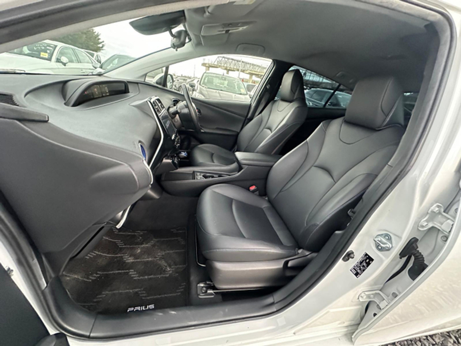 2021 Toyota Prius - image 14