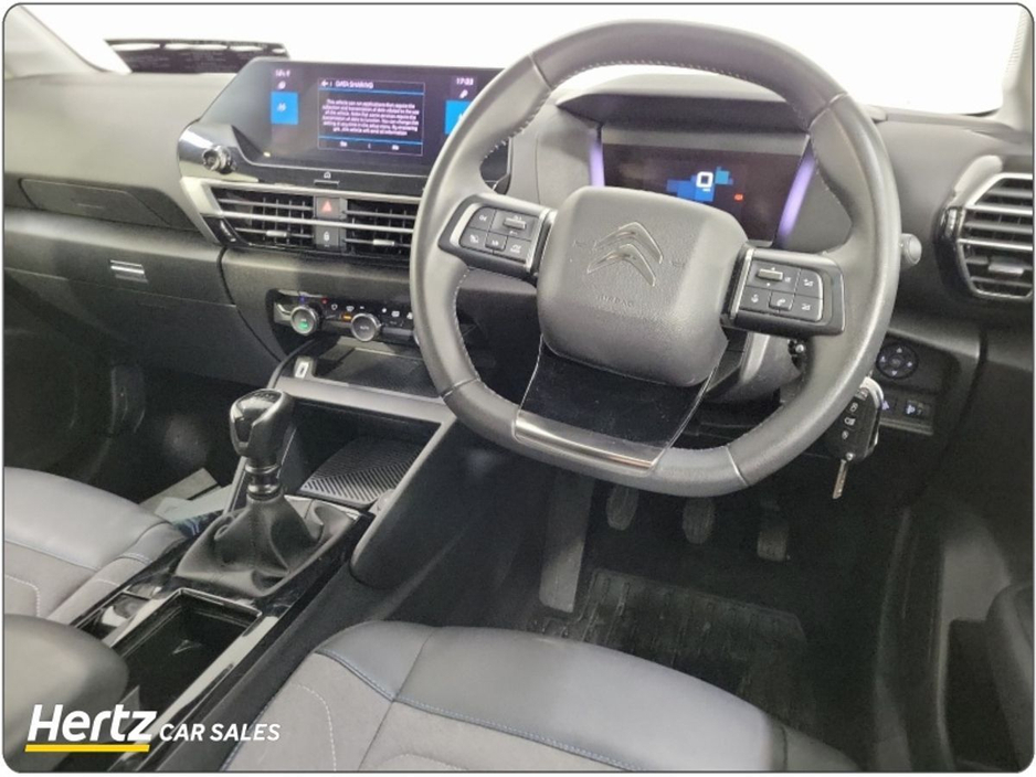 2023 Citroen C4 - image 12
