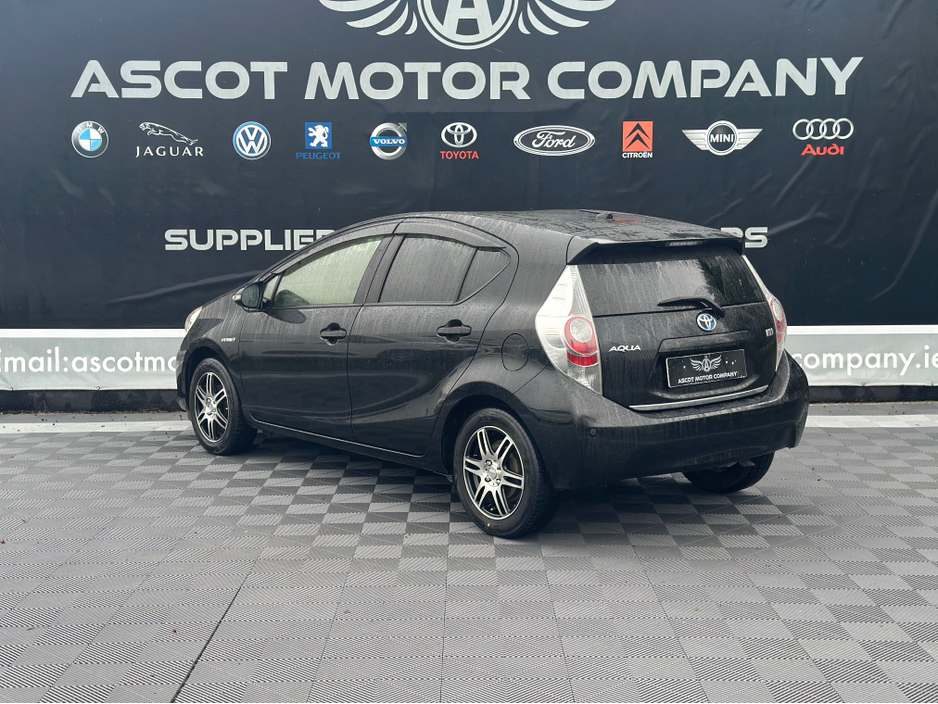 2014 Toyota Aqua Hybrid €9,250