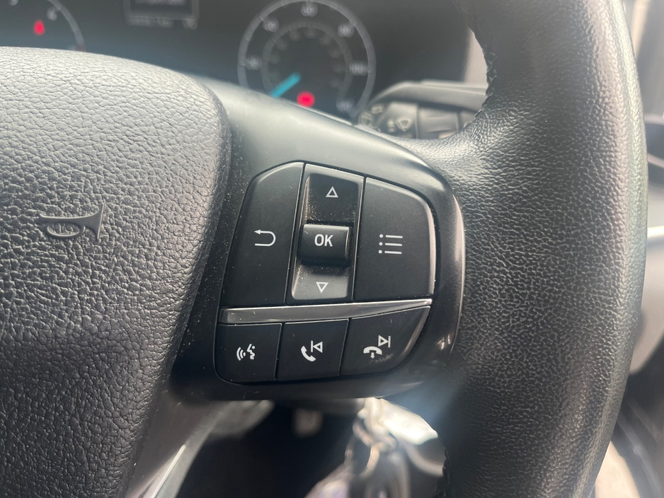 2019 Ford Tourneo Custom - image 18