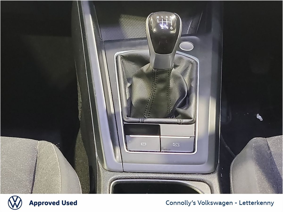 2024 Volkswagen Golf 2.0 TDI 115HP Life €29,450