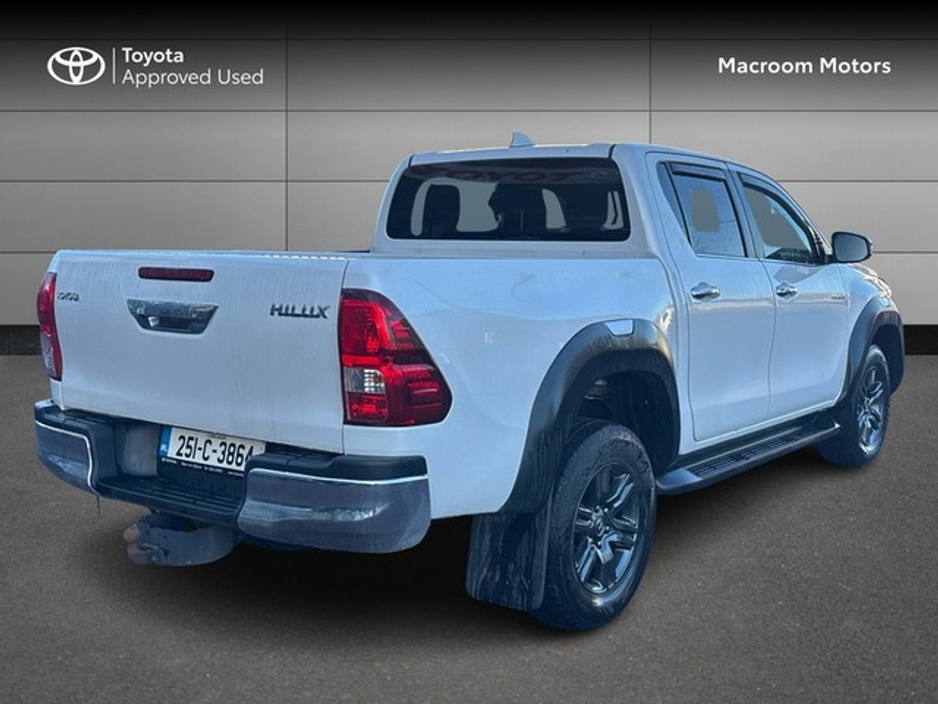 2025 Toyota Hilux FRESH SELECTION OF TRADE-INS HILUX 2.8 SR5 DOUBLE CAB €47,000