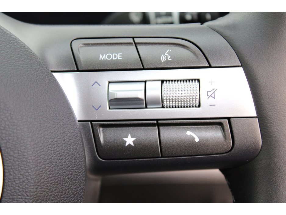 2025 Hyundai Kona - image 22