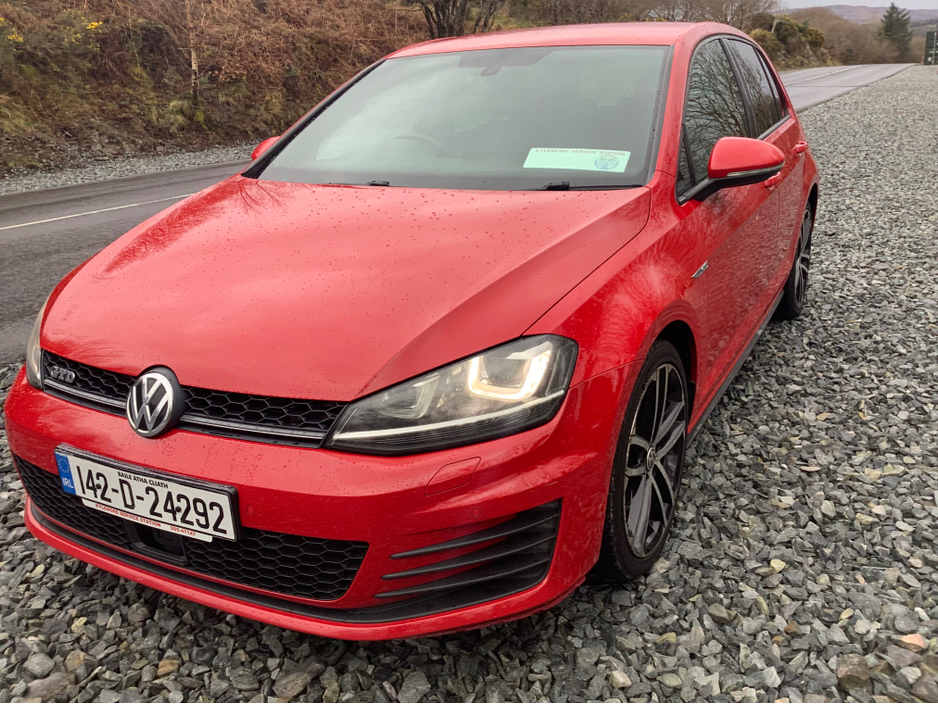 2014 Volkswagen Golf - image 19
