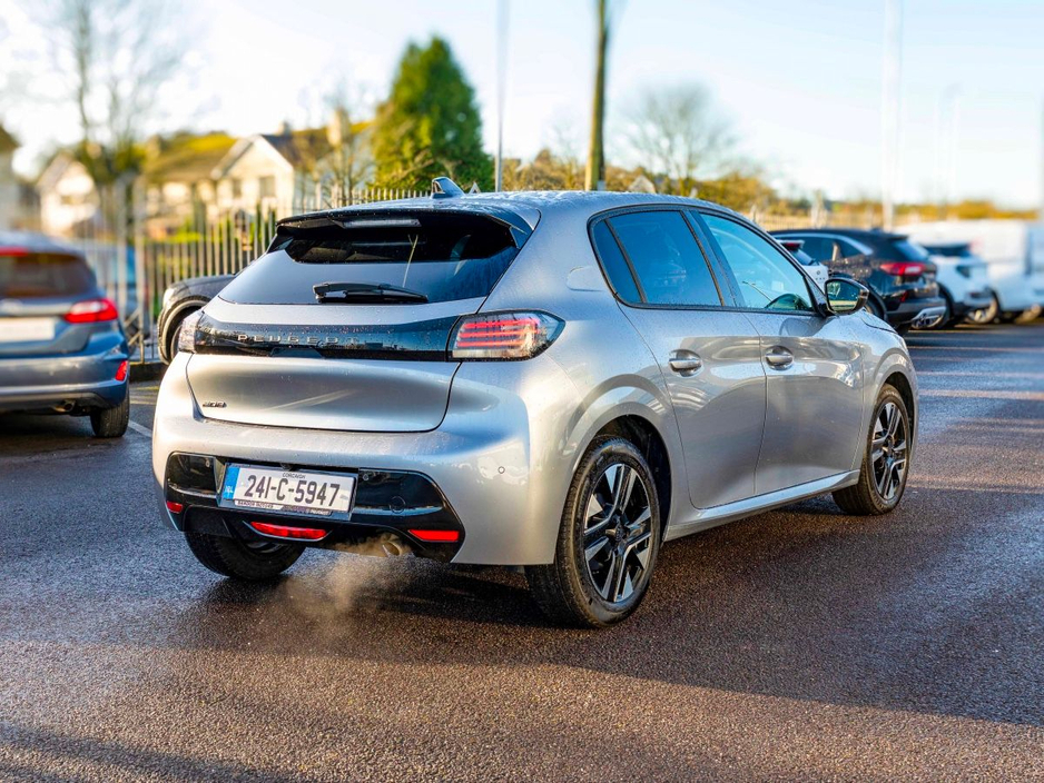 2024 Peugeot 208 2024 Peugeot 208 1.2 Puretech 100bhp Allure Pack