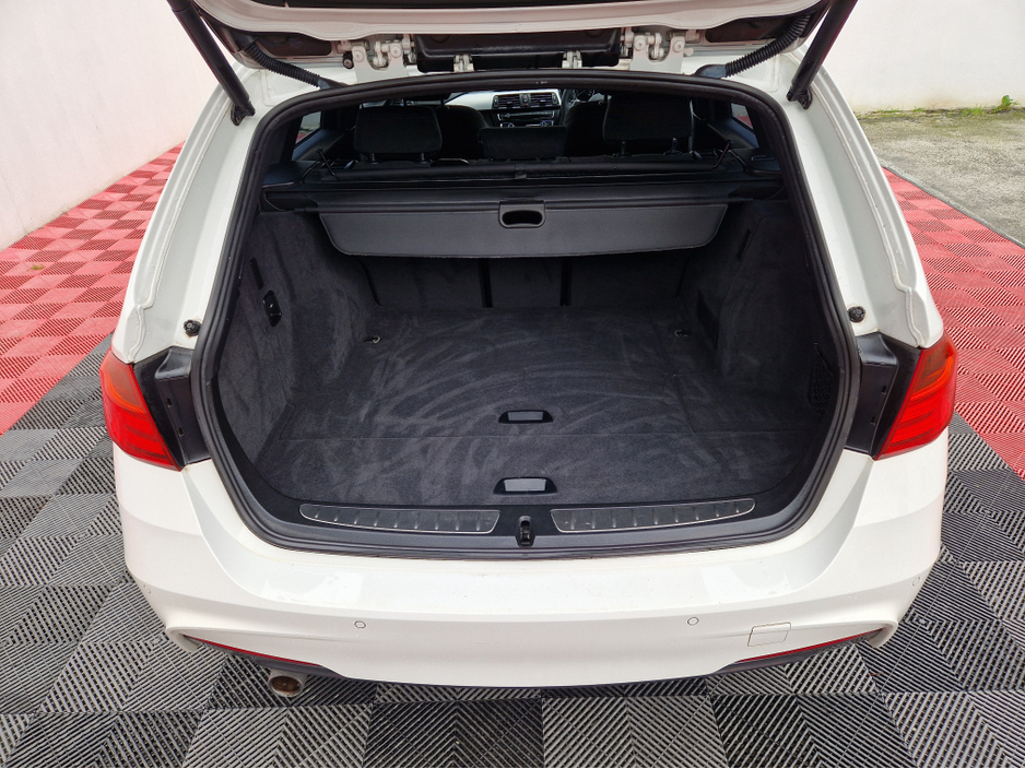 2013 BMW 3 Series M-SPORT 320D TOURING 2.0 DIESEL AUTOMATIC. €13,950