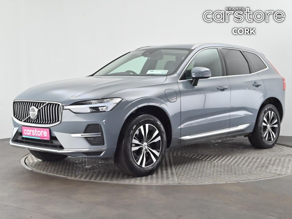 2022 Volvo XC60 - image 7