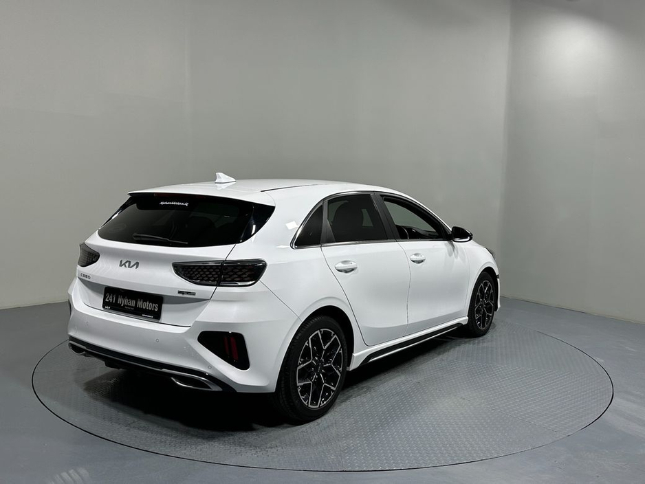 2024 Kia Ceed - image 7