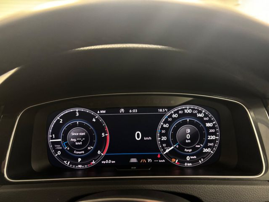 2019 Volkswagen Golf  €17,995