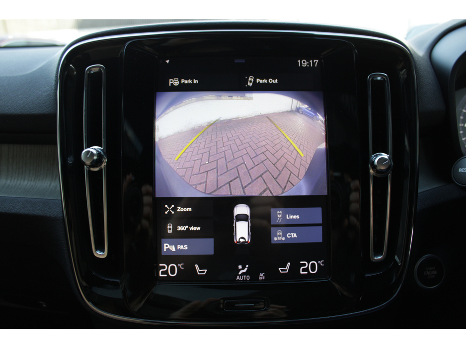 2020 Volvo XC40 2.0T5 INSCRIPTION EDITION 5DR ESTATE AUTOMATIC // VERY RARE CAR WITH HUGE SPEC // BUY WITH CONFIDENCE AA AND SIMIM APPROVED DEALER 2026 // FINANCE ARRANGED // ALL TRADE INS WELCOME // €29,950