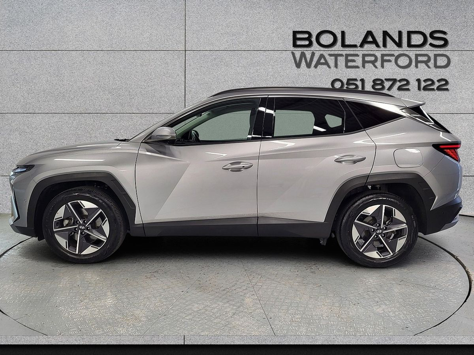 2025 Hyundai Tucson - image 3