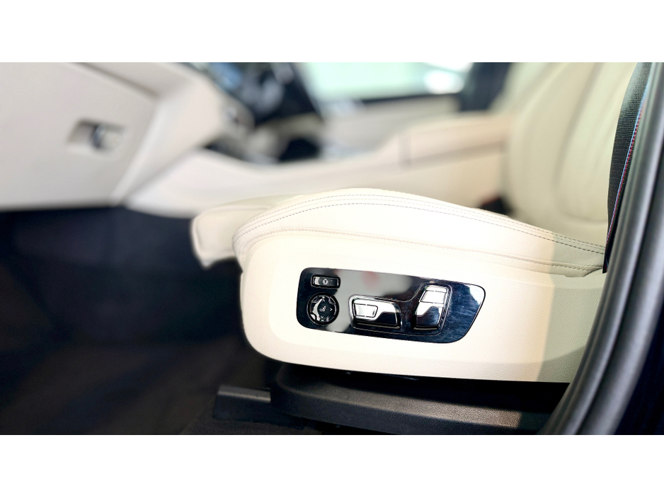 2024 BMW X5 - image 11