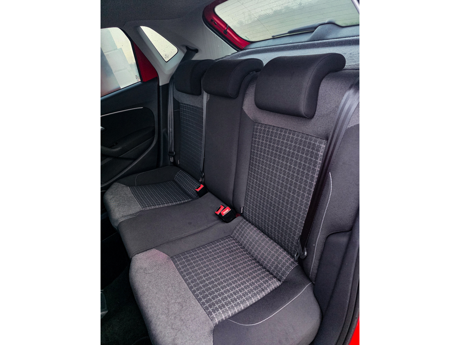 2015 Volkswagen Polo 1 year warranty Volkswagen Polo 1.2 Comfortline Auto €10,950