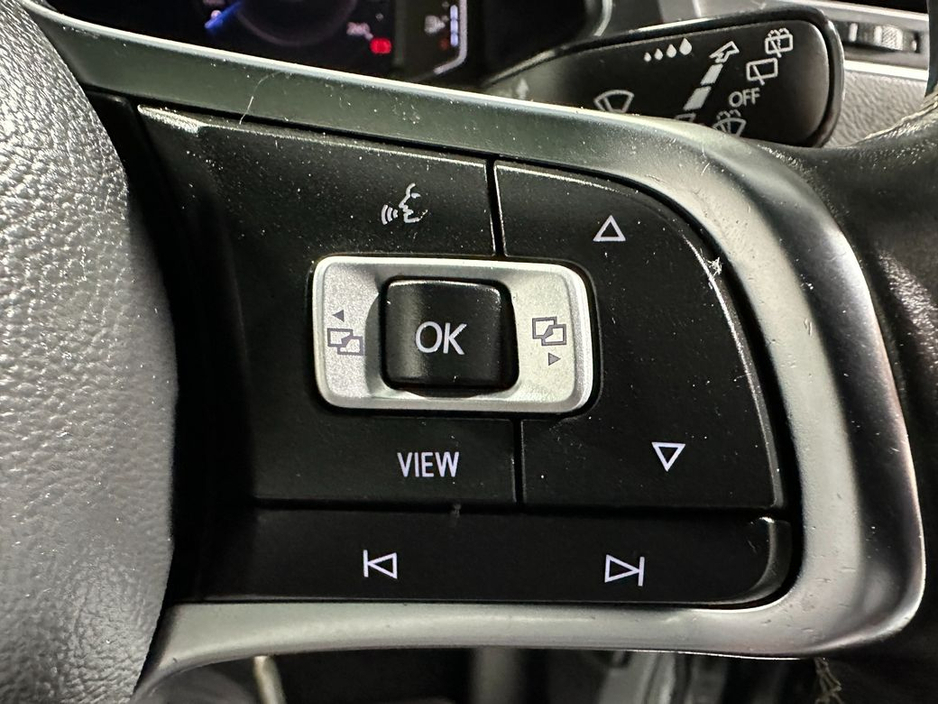 2020 Volkswagen Tiguan - image 15